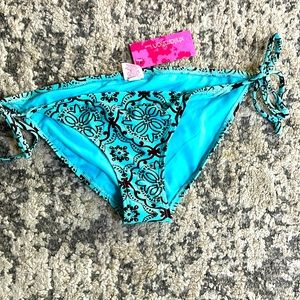 Xhilaration swim bottom